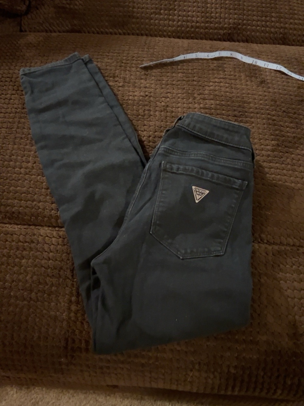GUESS Sexy Curve Black Coated Skinny Jeans Size 26 Grommet Accents see photos